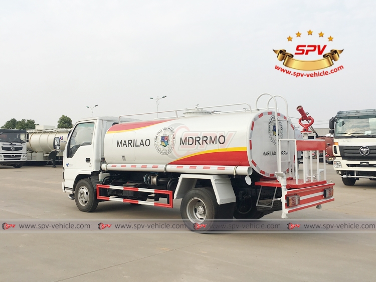 5,000 litres Water Spray Truck ISUZU - LB